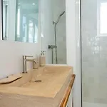 Appartamento Rénové, Charme Naturel Et Authenticité Au Cœur Du Village