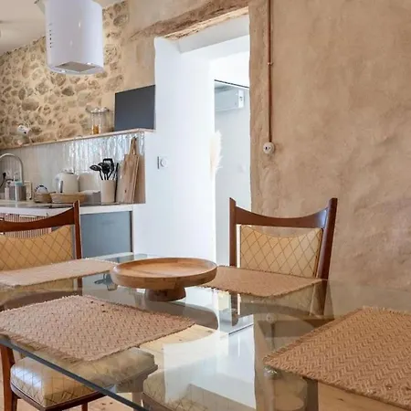 Rénové, Charme Naturel Et Authenticité Au Cœur Du Village Sorède