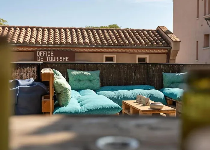 Renove, Charme Naturel Et Authenticite Au Coeur Du Village *