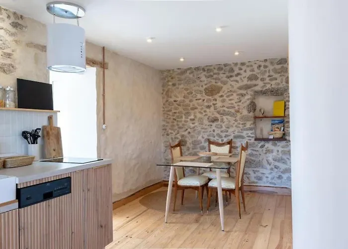 Renove, Charme Naturel Et Authenticite Au Coeur Du Village Sorède