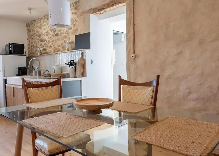 Renove, Charme Naturel Et Authenticite Au Coeur Du Village Sorède