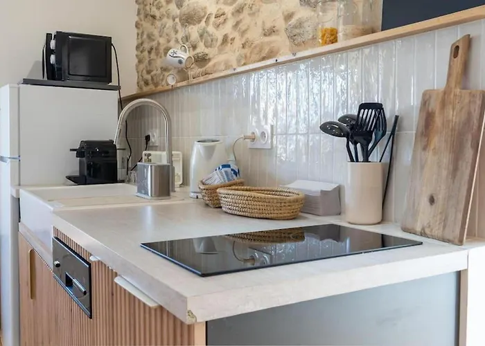Renove, Charme Naturel Et Authenticite Au Coeur Du Village Daire *
